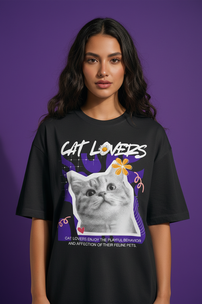 Hajar1 Cat Lovers Close Standing